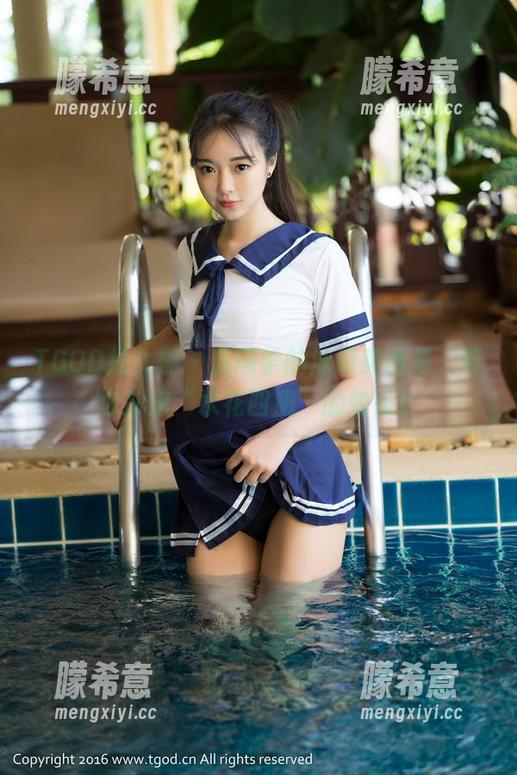 TGOD推女神 - 潇同学的泳装美图集，带你冲浪“水花四溅”的快乐！