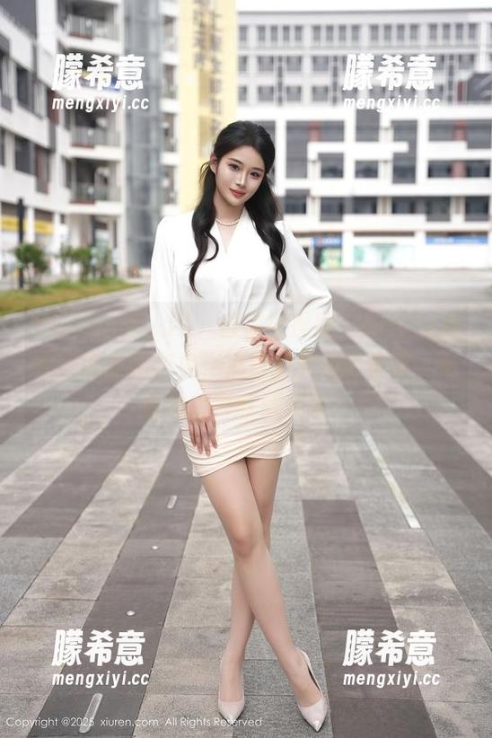 Xiuren秀人网 - 自信体操服，Olivia童安琪的随意变换，免费的美图好菁英，简直想把它收藏起来！