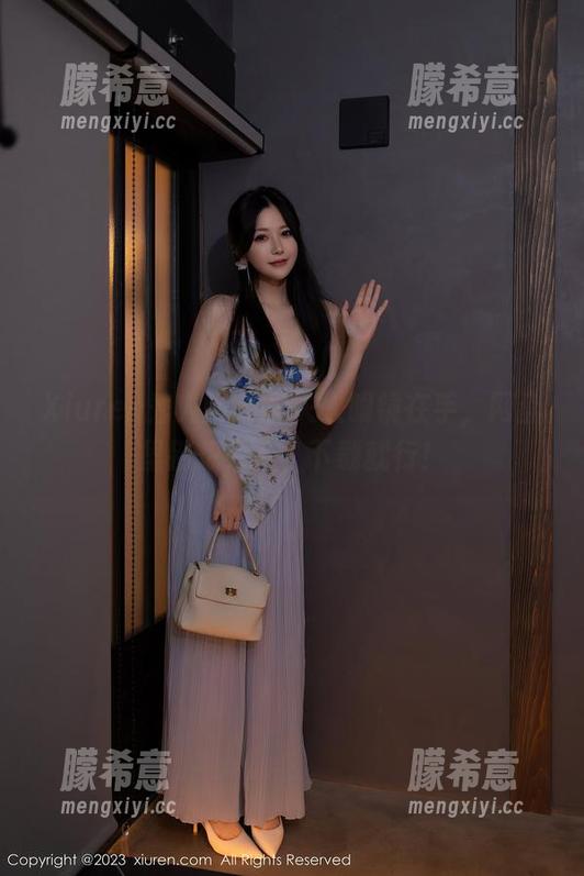 Xiuren秀人网 - 李夫人眼镜在手，网盘里别想太多，下载就行！
