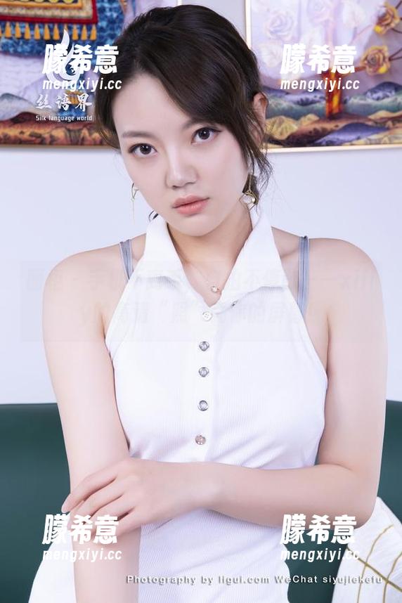 丽柜 - 手机不离手，自拍不停歇——xilly的高清“照”亮你的屏幕！