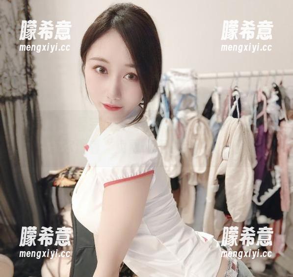 小玉吃果冻 微密圈 - 看完小玉吃果冻的紫色上衣,脑海中一直弥漫着“免费”两个字,太会了吧!