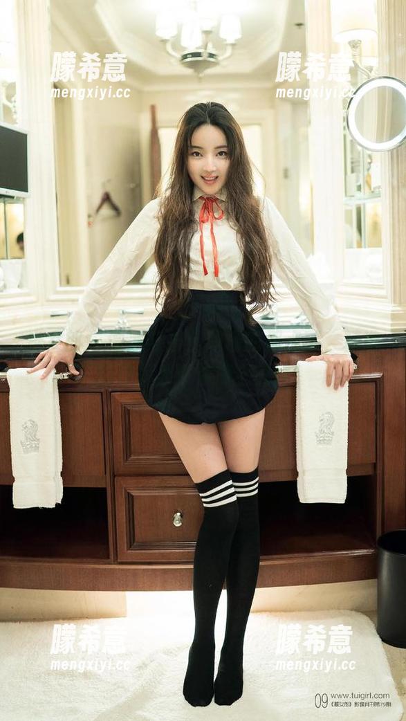 推女郎 - 谭冰与护士职场的那点事，精选的作品集带你探个究竟！