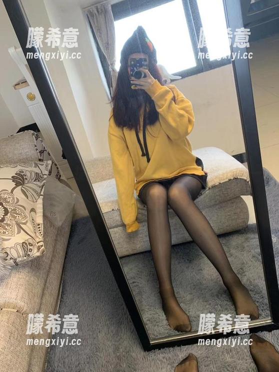 提袜少女 微密圈 - 提袜少女的高清奶牛写真,求一张不尴尬的。