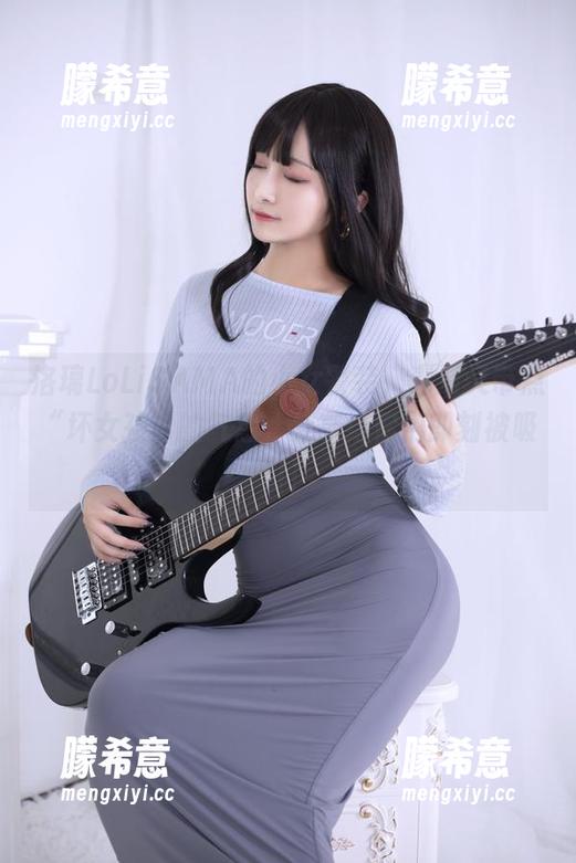 洛璃LoLiSAMA的小女警装，高清又带点“坏女孩”的气息，分享给你们即刻被吸引！