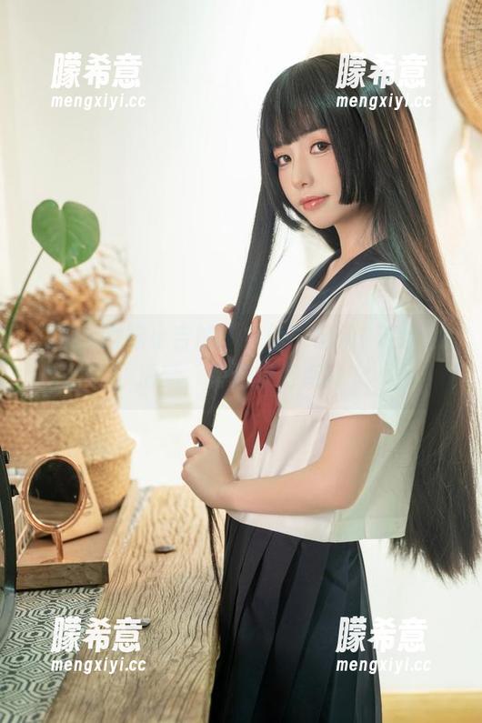 爆机少女喵小吉的“白色”记录：精选的清新，旁边却有点冷