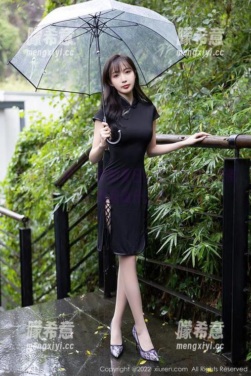 秀人网 - Miko酱的夏日全集，仿佛每张都是在跟我说什么呢。
