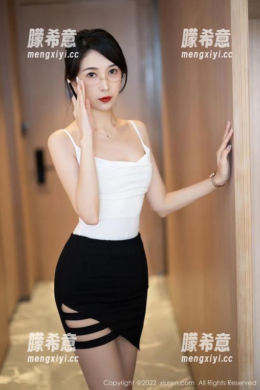 秀人网 - 软软爱吃肉在线发散迷人气息，那个女神作品能不能让我停下来？