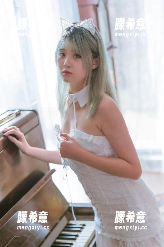 走进秋楚楚不秃头的贝尔法斯特女仆全集，我能说几个“不小心”吗？