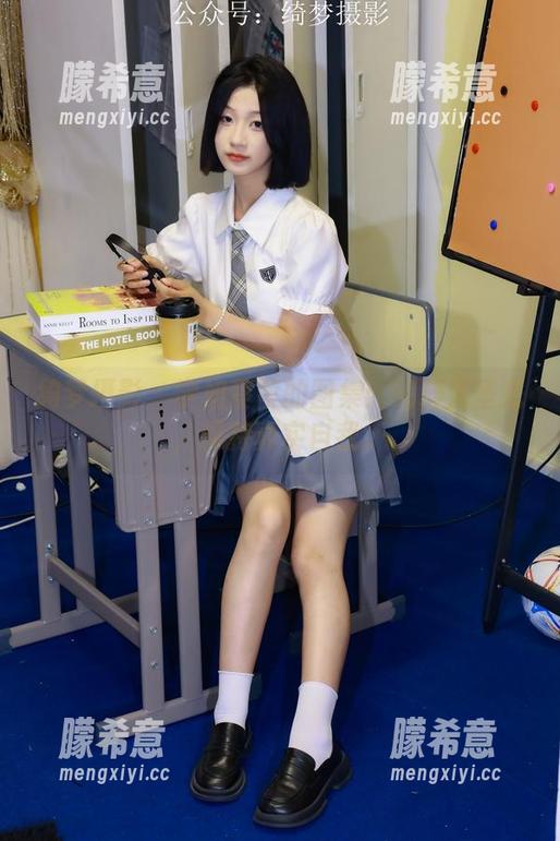 绮梦摄影 - 学姐蔡蔡的图集：纯粹无圣光，保持真实自我。