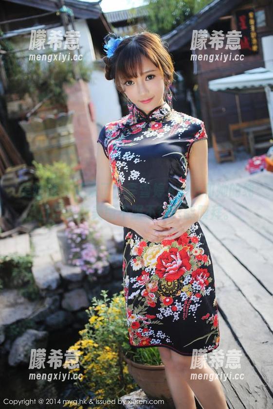 美媛馆 - 又来了，李雪婷Anna和她的纯白，最新美图不服不行只能膜拜。