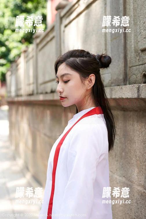 蜜桃社 - 不求点赞，只求你领取小魔女lily的灰丝套图，免费哒！