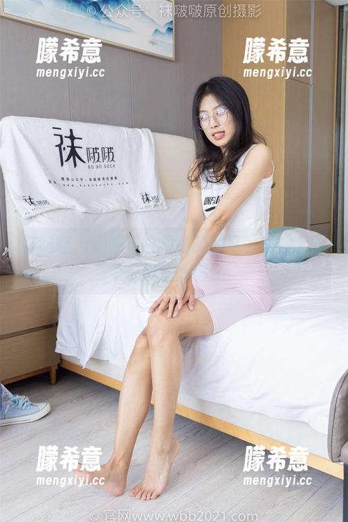 袜啵啵 - 熊熊与白棉袜的约会，照片上的乐趣意外满分