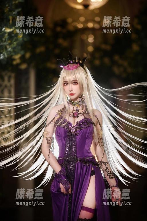 在阮邑Fairy的黑枪呆合集里，每一瞬都是一种略带滑稽的等待