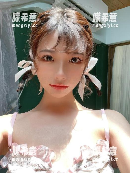 微密圈 - 陈妮妮UNI又来了！这份嘉宾贴合集里每一张都像是专属定制的美图。